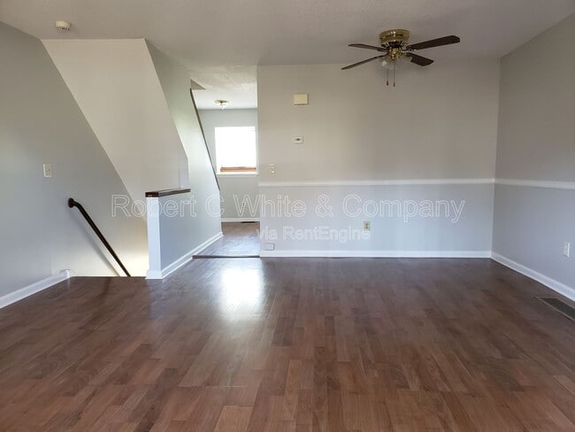 Building Photo - 174-176 Oakland St