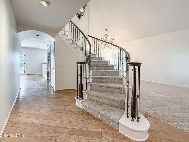 Building Photo - 12057 Falcon Crest Way