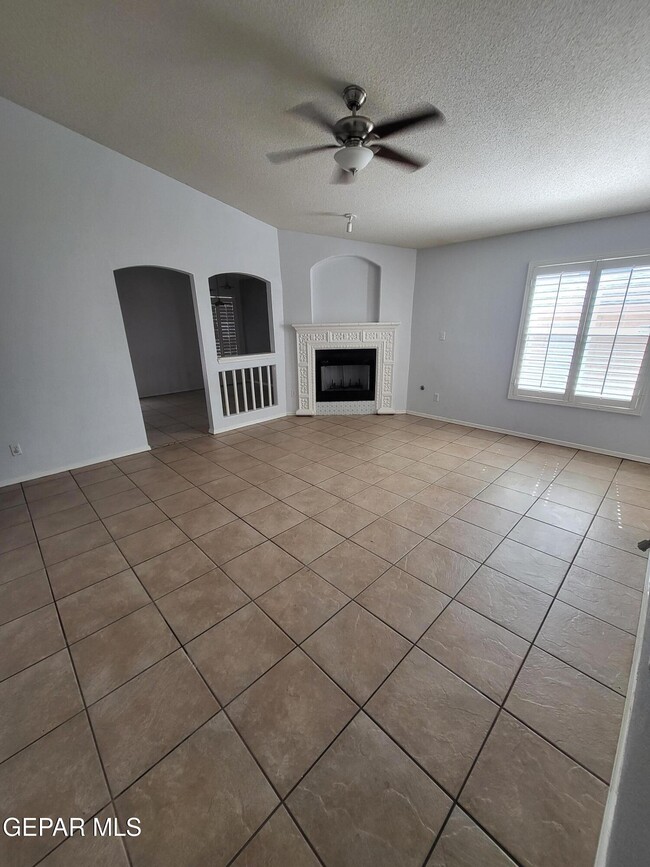 Building Photo - 5277 Jose Cardenas Ln