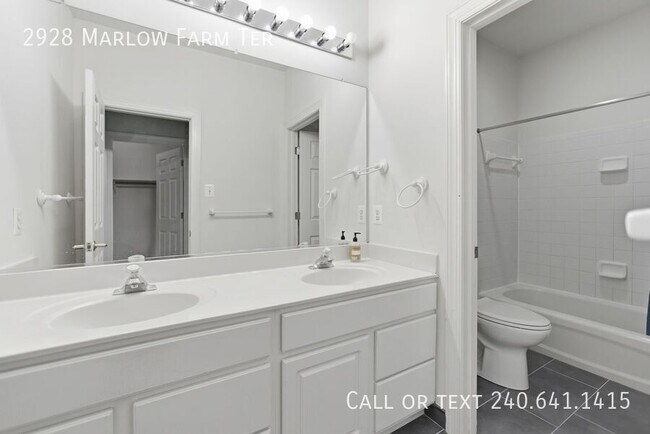 Building Photo - 2928 Marlow Farm Terrace