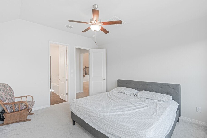 Building Photo - 213 Mira Mesa Dr