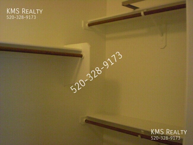 Building Photo - 6735 S Via Molino De Viento