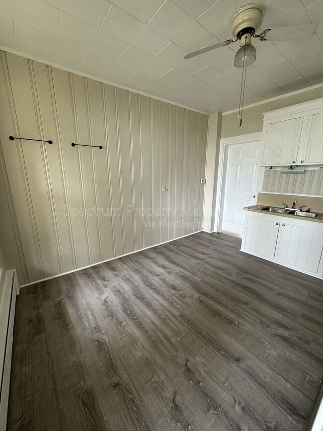 Building Photo - 73 Mt Pleasant Ave