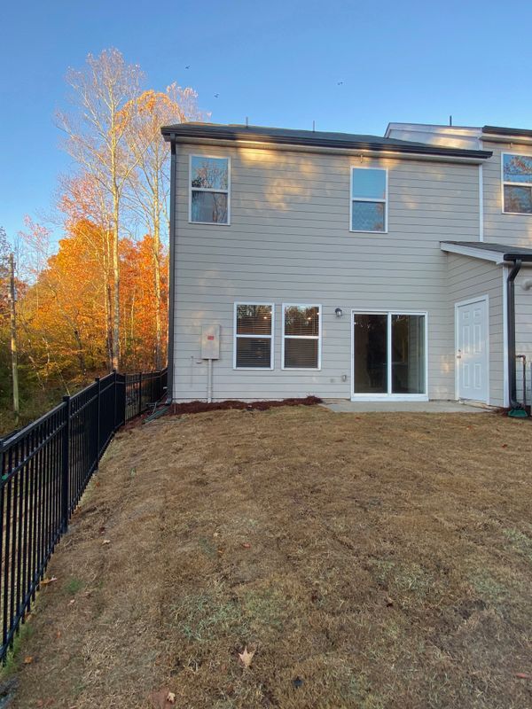 Building Photo - 151 Cedar Ln