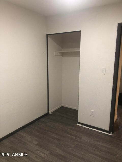 Building Photo - 2 Story Townhouse,  3 Bedroom, 1 Bathroom,...