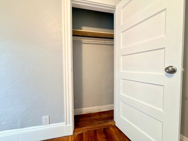 Building Photo - 18 Harold Park