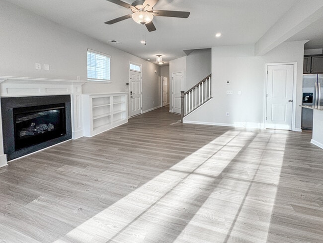 Building Photo - RENOVATED 4 BEDROOM/3 BATH IN VIRGINIA BEACH! READY FOR RENT!!