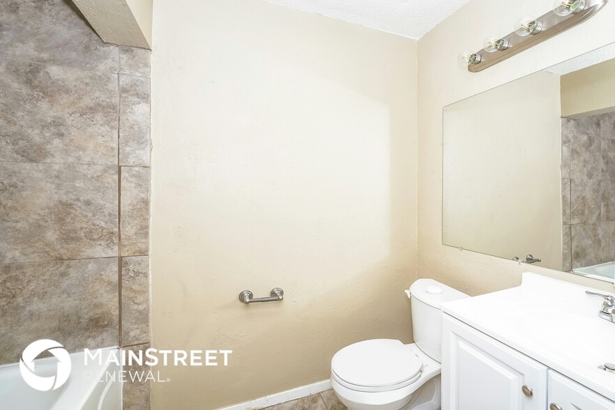 Building Photo - 7305 Shadow Bend Dr