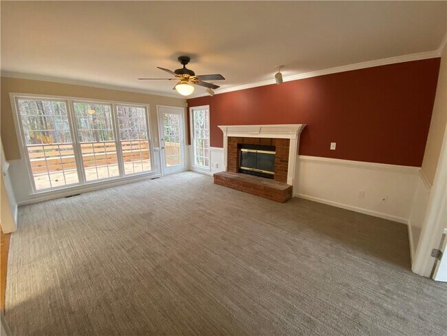 Building Photo - 612 Braidwood Dr NW