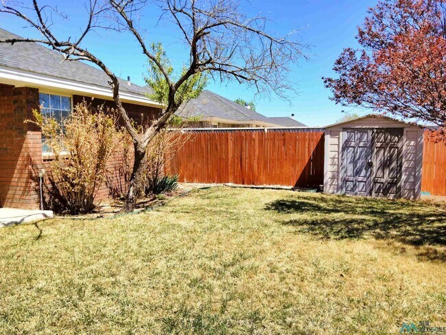 Building Photo - 2301 Reese Dr