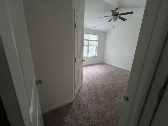 Building Photo - 202 Jordan Ln