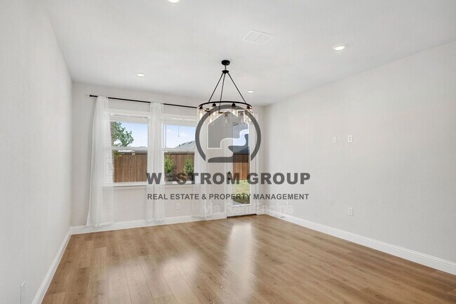 Building Photo - 430 Cherry Laurel Dr