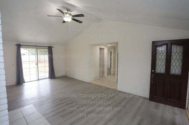 Building Photo - 12451 El Rancho Pl