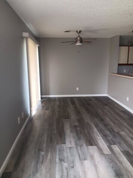 Building Photo - 466 Cedarview Ct