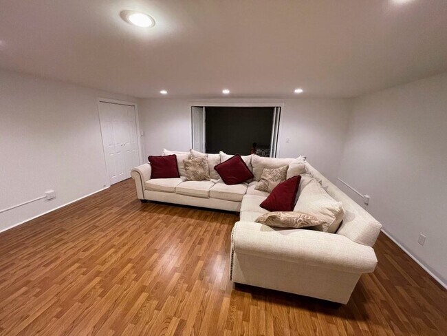 Building Photo - 28 Federal St