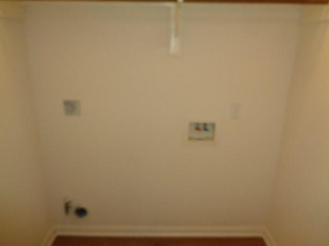 Building Photo - 6731 Wide Creek Dr