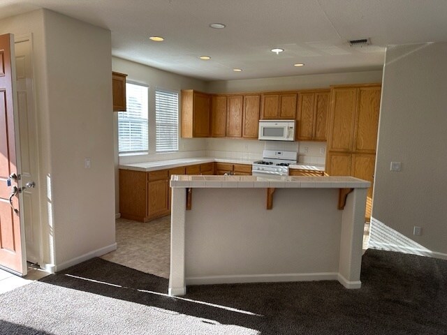 Building Photo - Patterson, Diablo Grande 3 bedroom 2.5 Bathroom Home.