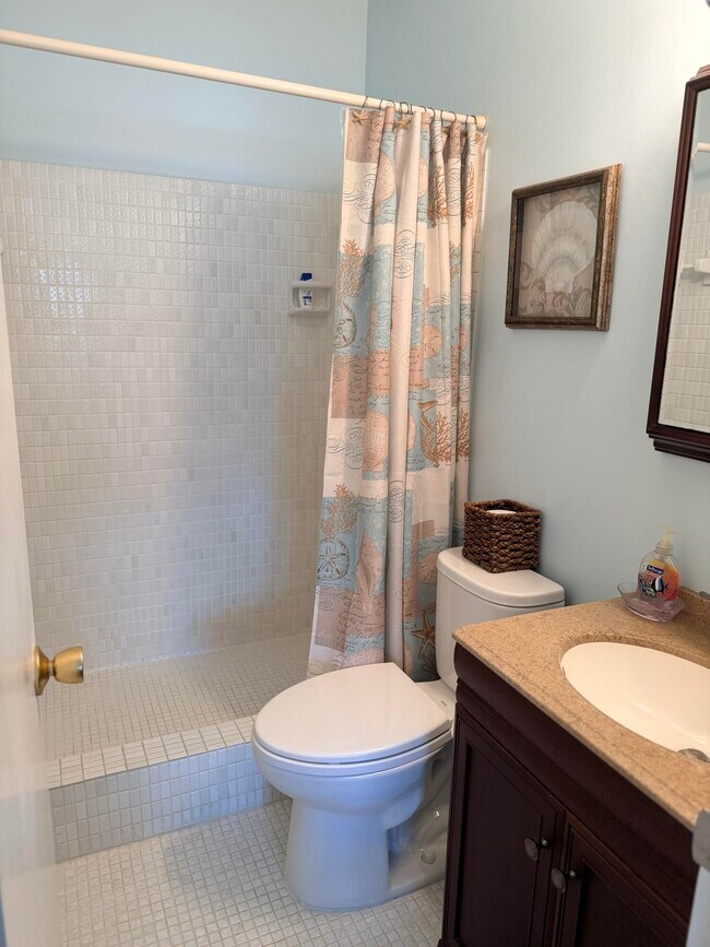 Building Photo - 638 Snug Harbor Dr