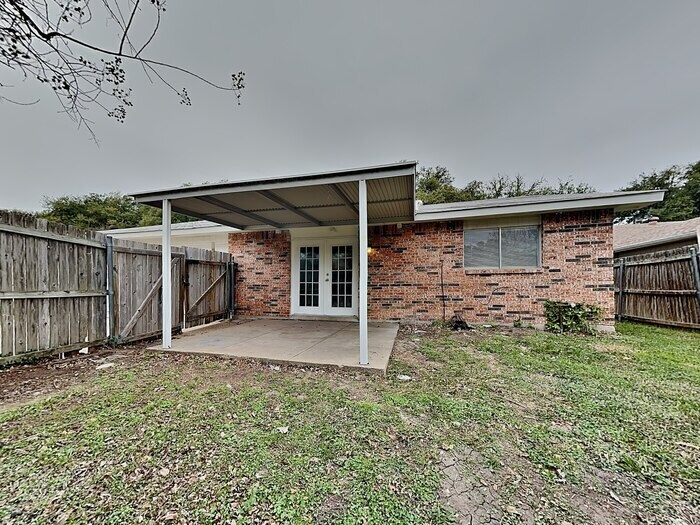 Building Photo - 446 Thistle Dr