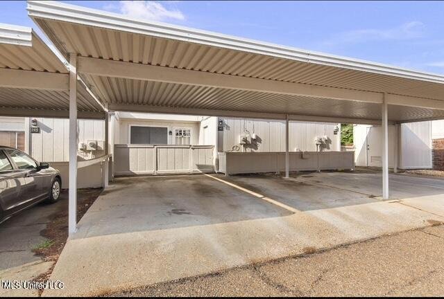 Building Photo - 147 Lakebend Cir