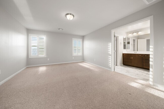 Building Photo - Modern upgrades, Tesla solar, and versatil...
