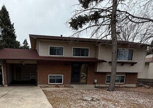 Building Photo - READY NOW!! Fantastic 4-bedroom,2 bath 1 car garage!