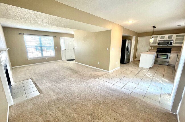 Building Photo - Spacious 3 Bedroom Home in South Columbia