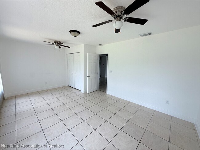 Building Photo - 944 Galaxy Ave