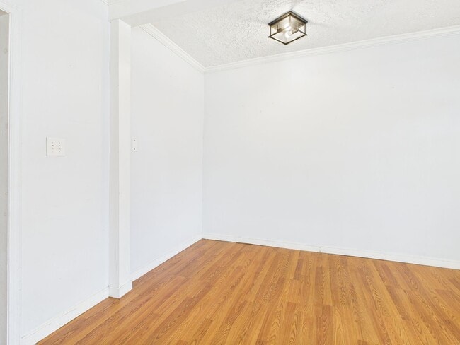 Building Photo - 3205 Hull Street Rd