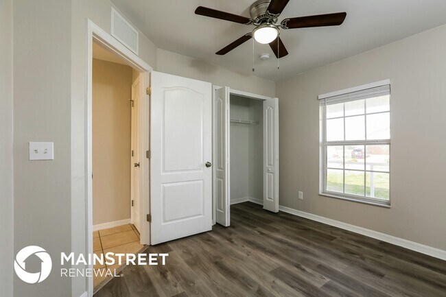 Building Photo - 4029 24th St SW