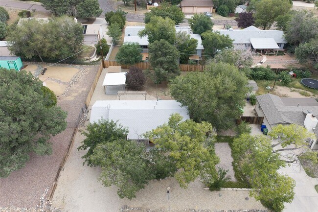 Building Photo - 2111 Nolte Dr