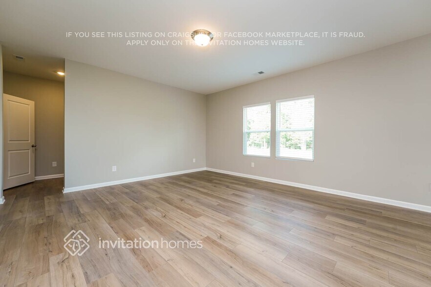 Building Photo - 2088 Boxwood Cir