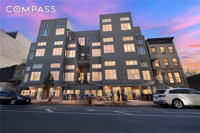 Building Photo - 802 DeKalb Ave