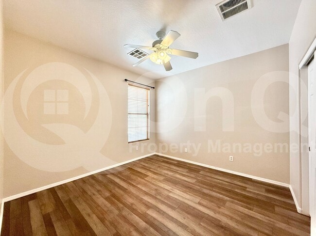 Building Photo - 2849 E Fandango Dr