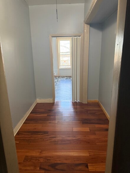 Office - 427 S Pearl St