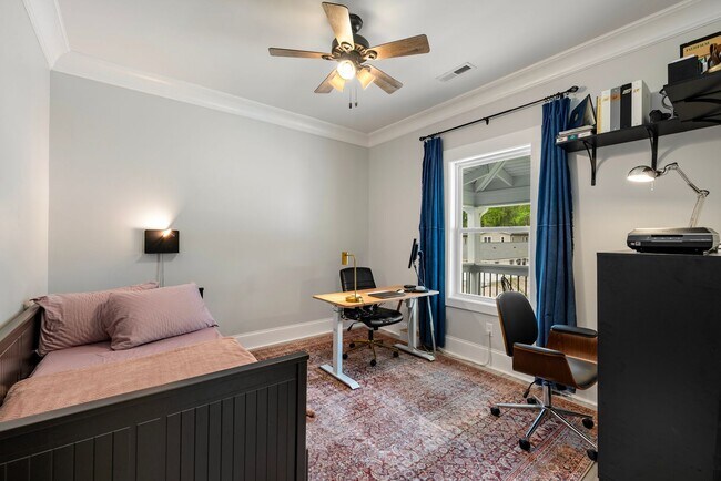 Building Photo - Beautifully Updated 3 Bedroom, 2 Bathroom Home in Prime Durham Location – Move-In Ready!