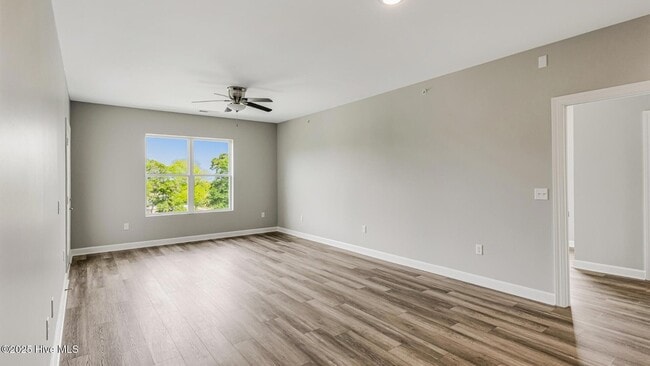Building Photo - 2272 Dolphin Shores Dr SW