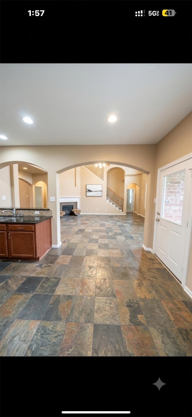 Building Photo - 1738 Palmetto Park Dr
