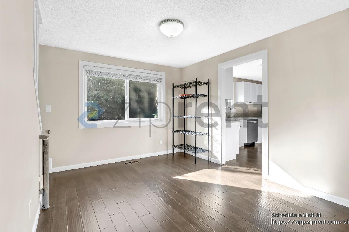 Building Photo - 20534 SW Rosa Dr