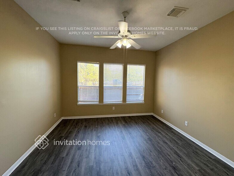 Building Photo - 18802 Cluster Oaks Dr