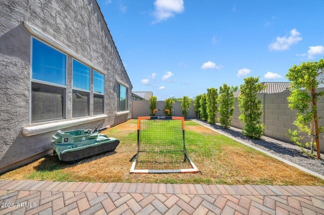 Building Photo - 17605 W Medlock Dr