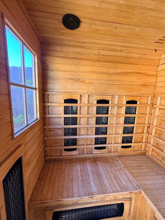 Building Photo - Upgraded Single Family Home in Allied Gardens!