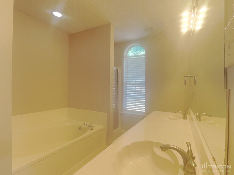 Building Photo - 4229 Estes Park Cir