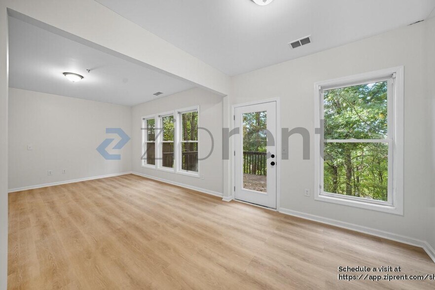 Building Photo - 1632 Caswell Pkwy