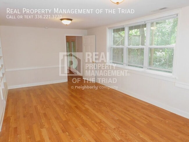 Building Photo - 1104 Madison Ave