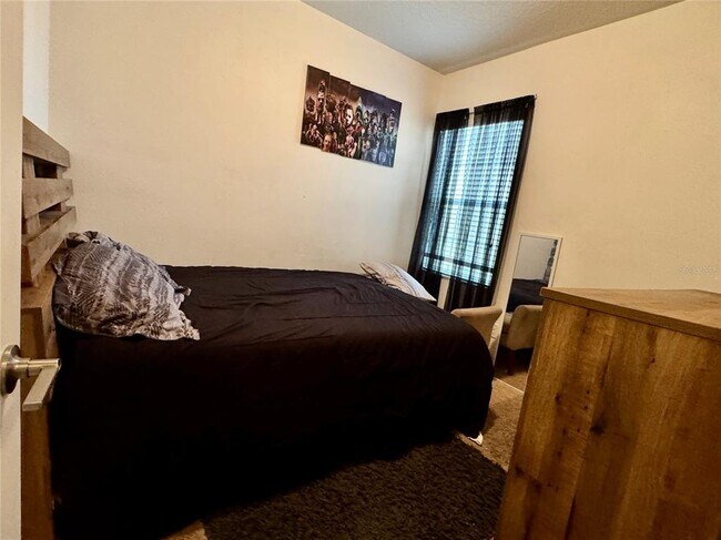 Building Photo - 11562 84th St Cir E