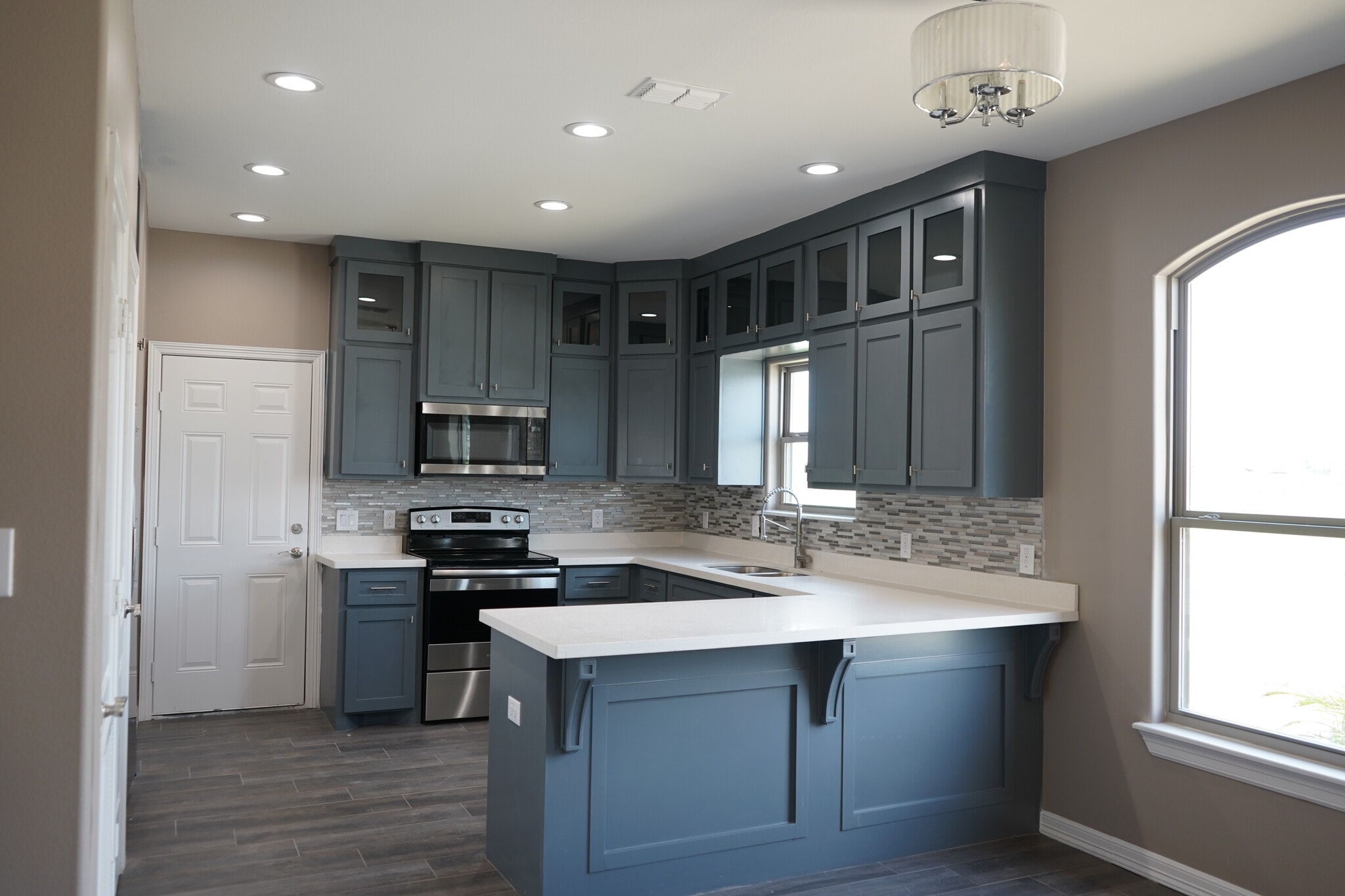 Building Photo - 2005 Harrison St