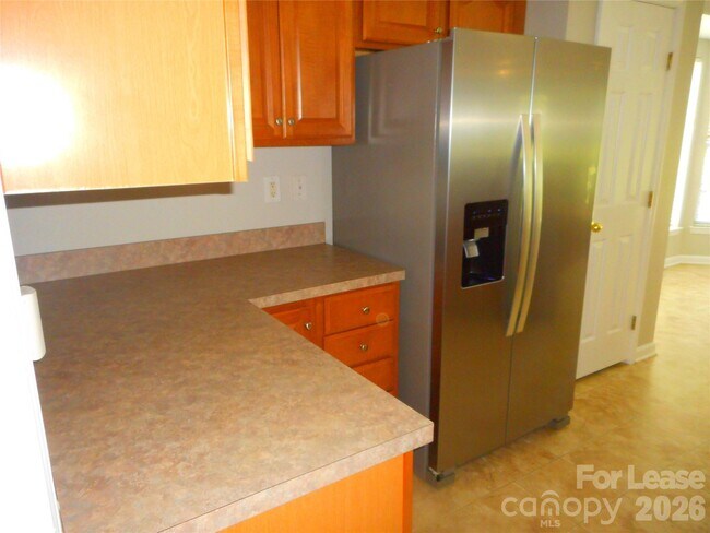 Building Photo - 1018 Fountainbrook Dr