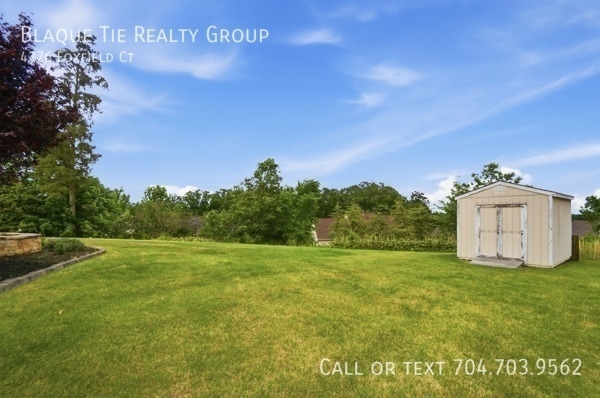 Building Photo - 4376 Foxfield Ct