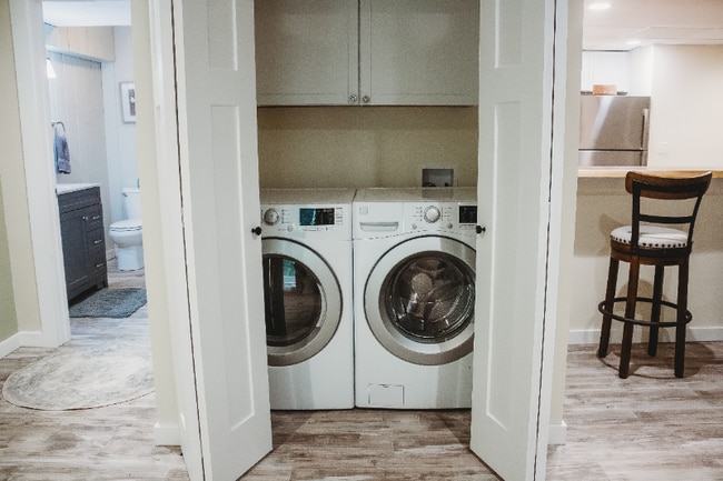 Building Photo - 9237 Shorter Lake Rd